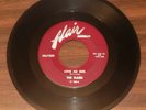 45 rpm r&b doo wop THE FLAIRS Love Me Girl/Getting High 1954 Flair 1028 R BERRY