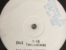 Dvust-10/ Thrillseekers breakbeat Hardcore Techno/ Early Moving Shadow