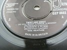 THE BEATLES 1963 UK EP TWIST AND SHOUT MISPRESSED DO YOU WANT A KNOW A SECRET
