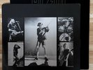 ORIGINAL Vtg 1980 AC/DC Album BACK IN BLACK EMBOSSED Vinyl Lp SD-16018 NEAR MINT