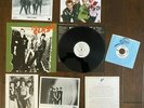 THE CLASH SELF TITLED DEBUT LP WHITE LABEL PROMO + PRESS KIT + PHOTOS + 7