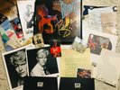 david bowie SIGNED LP lets dance& EMI MUSIC PRESS KITw/Photo, Bio, note pad and.