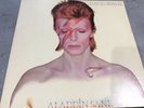 DAVID BOWIE ALADDIN SANE 1973 EARLY UK PRESS LP RECORD. GATEFOLD. EX/EX