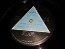 EX+ A2/B2 UK HARVEST - PINK FLOYD - DARK SIDE OF THE MOON - LIGHT BLUE TRIANGLE