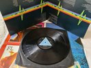 Dark side of the moon. A2 B2 solid blue prism 1st press Superb vinyl With extras