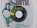 Rock 45 ZOMBIES She's Not There PARROT VG++ HEAR