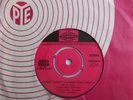 M- UK  PYE INTL. 45 - JAMES BROWN & FAMOUS FLAMES - 
