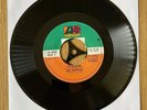 LED ZEPPELIN - STAIRWAY TO HEAVEN/WHOLE LOTTA LOVE. RARE 1990 JUKEBOX 7'' SINGLE