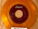 THE BEATLES  Here Comes the Sun / Octups' Garden   CAPITOL 30TH GOLD VINYL NM