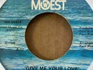 Funk Soul 45 SISTERS LOVE give me your love MOWEST clean copy 