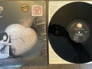 0075992423915 Cher “ Heart Of Stone” Lp 1989?
