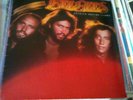 2  vinyles 33T  bee gees  esp et spirits having flown