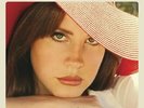Very Good: LANA DEL REY - Honeymoon (Double Album Ltd. Edition Red) VINYL