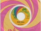 FUNK / JAZZ -- LARRY CARLTON -- MOON PEOPLE / SON OF A PREACHER MAN