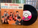 LES CYCLONES