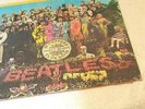 BEATLES - SGT PEPPER -  USA  CAPITAL 2ND PRESS -  YELLOW LABEL  NEAR MINT