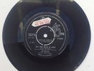 THE BEATLES R5620 