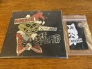 The Misfits Horror xmas 7 inch Vinyl with rare patch and pin.