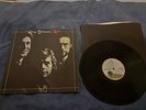 KING CRIMSON   RED  1974- UK  FIRST  PRESS  -PINK RIM ISLAND (A-3U;B-6U) - N/M