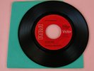 Elvis Presley Hound Dog / Don’t Be Cruel 447-0608 Gold Standard Red Label