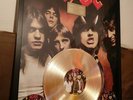 AC/DC Award no RIAA Highway to Hell