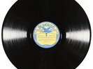 Prewar Jazz 78 - Duke Ellington - Duke Steps Out - Bluebird 6727 - VG++ mp3