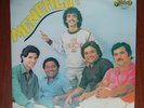 Adolfo Echeverria Y Sus Mayorales – Menealo [1984] LP Latin Cumbia Son Tamborito