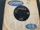 THE CRESTS - SIXTEEN CANDLES / BESIDE YOU - UK 7” TRI - CENTRE on LONDON RECORDS