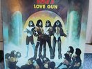 KISS LOVE GUN NBLP7057 MADE IN USA Vinyl LP+ merc sheet+ Love Gun Toy 1976