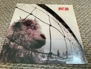 Vs. [LP] by Pearl Jam (Vinyl, Oct-1993, Epic Assoc.). Factory Sealed . Z53136