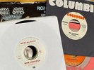 1977 Music: 15 Hit 45s for $20  Hall & Oates, Diamond, Ronstadt, Leif Garrett
