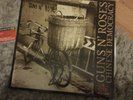 guns n roses Chinese Democracy Double Vinyl Like New VERY RARE IN VINYL.
