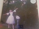 WOLF ALICE: VISIONS OF A LIFE DOUBLE WHITE VINYL/SIGNED CARD + BONUS 7