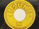 Sun 221 Johnny Cash & Tennessee Two - Hey Porter / Cry Cry Cry 7”, 1955 VG+ Push