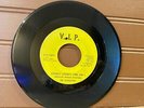 The VELVELETTES - Lonely Lonely Girl Am I / I'M the - VIP-25017 - 1965 VG+