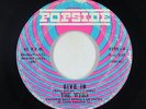 Northern/Deep Soul 45 - Webs - Give In/It's So Hard To Break A Habit - Popside