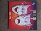 Mötley Crüe - Theatre of Pain LP orig lyric sleeve LP EX Cover EX-