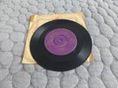 Elvis Presley - All Shook Up / That's When Your Heartaches Begin (HMV Export)