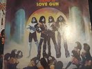 KISS  Love Gun    Vintage 1977 LP w/Printed Inner Liner read please