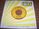 ELVIS PRESLEY SUN RECORD WITH SUN SLEEVE #227 HEARTBREAK HOTEL TRULY MINT