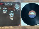KISS - SELF TITLED - 1974 (NB 9001) w/RARE KISSIN’ TIME HYPE STICKER Nice copy