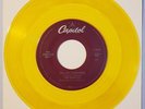 THE BEATLES US 45 Capitol S7-17696 YELLOW SUBMARINE / ELANOR RIGBY - Yellow