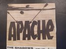 THE SHADOWS APACHE SCMQ 1390 NUOVO MAI USATO