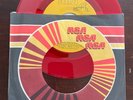 ELVIS PRESLEY - GUITAR MAN promo RED vinly 45 - PB-12158