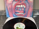 VINYL LP KING CRIMSON IN THE COURT OF THE CRIMSON KING RECORD ILPS 9111 EX/EX