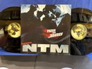 NTM PARIS SOUS BOMBES 2LP EPIC 4784327. ORIGINAL FRANCE LP NEAR MINT