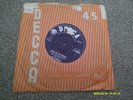 THE ZOMBIES Just Out Of Reach  1966  DECCA   superb EX+