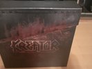 Under The Guillotine von Kreator (Box Set, Compilation, Deluxe Edition, 2021)