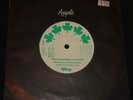BEATLES PAUL MCCARTNEY WINGS MINT 45 - GIVE IRELAND BACK TO THE IRISH 1972