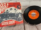 DISQUE ANNIE CORDY « ALLEZ PARIS » CHANT DU PSG FC 45T VINYLE